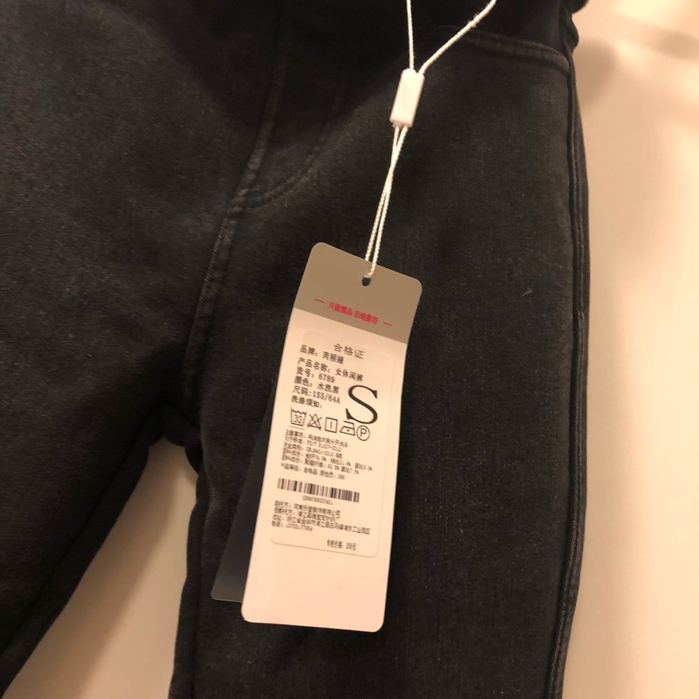 Pants - Picture 3 of 4